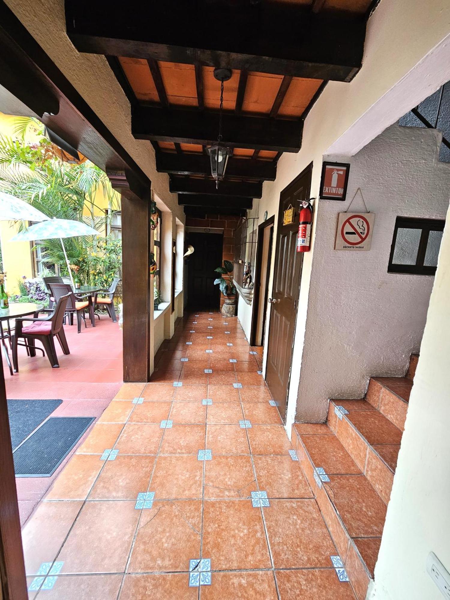 Hotel Casa Del Cerro Антигуа-Гватемала Экстерьер фото
